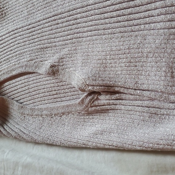 Joseph A sleeveless cowl neck metallic light pink lilac tone long sweater. - Picture 7 of 7